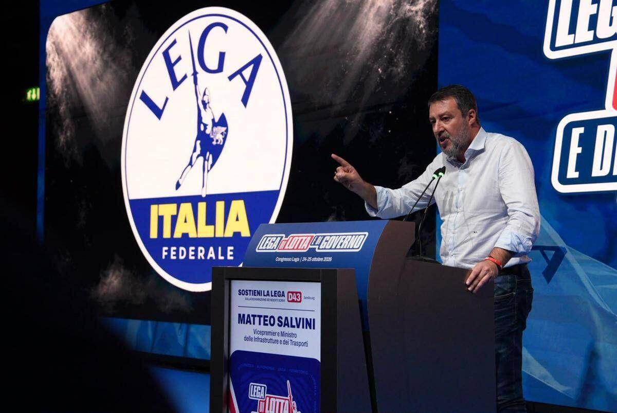 Lega, Salvini: "Se mi confermate segretario andrò in cdm a dire basta a soldi e armi all'Ucraina" - 