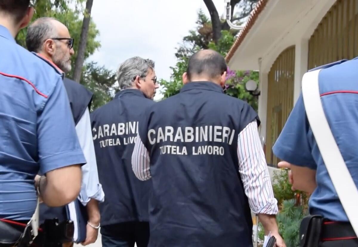 Carenze nella sicurezza in un cantiere stradale nel Catanzarese, tre denunce - 