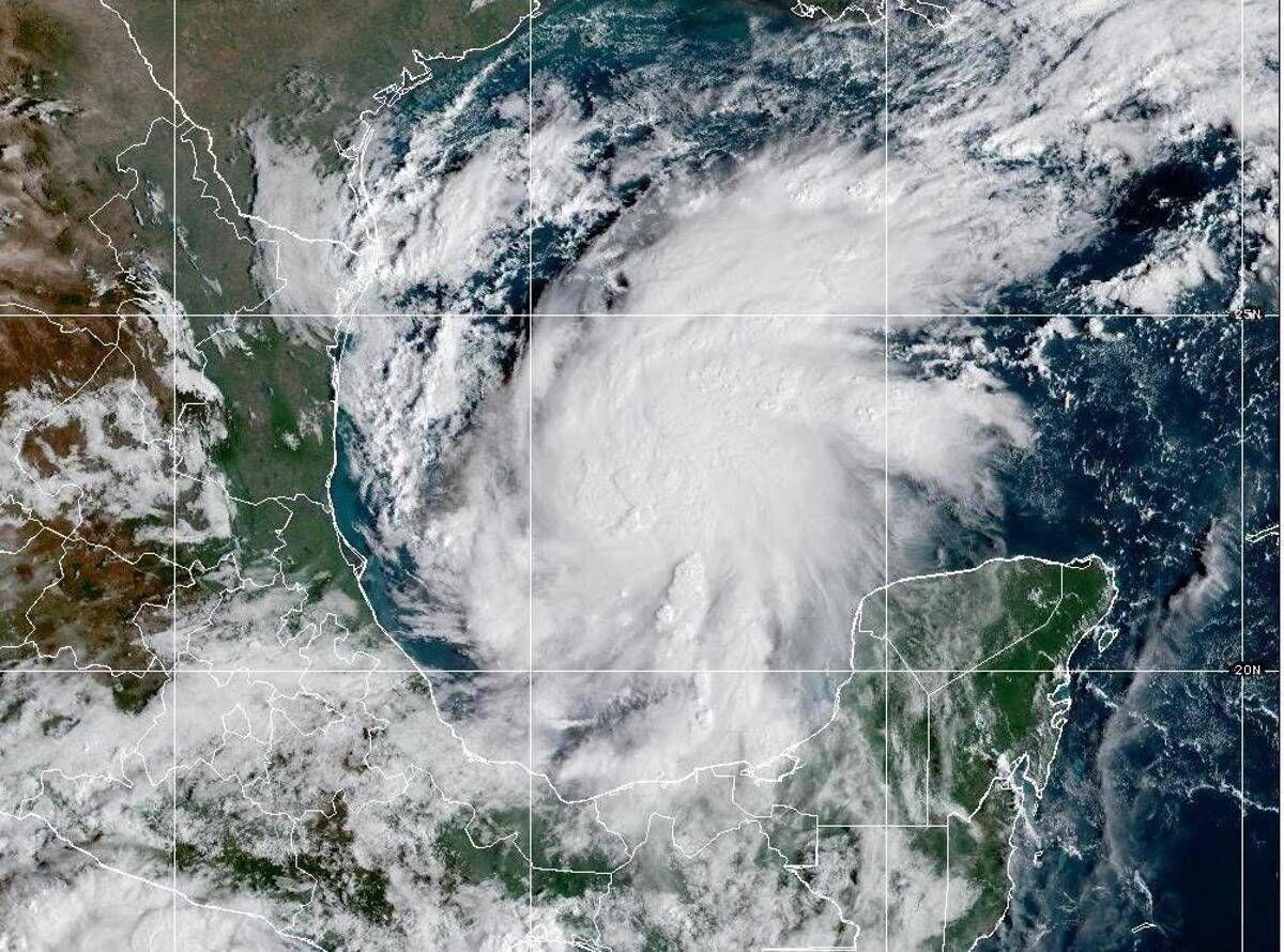 Uragano Isaias, cresce l’allerta negli Usa: evacuazioni e scuole chiuse in Florida e Alabama - 