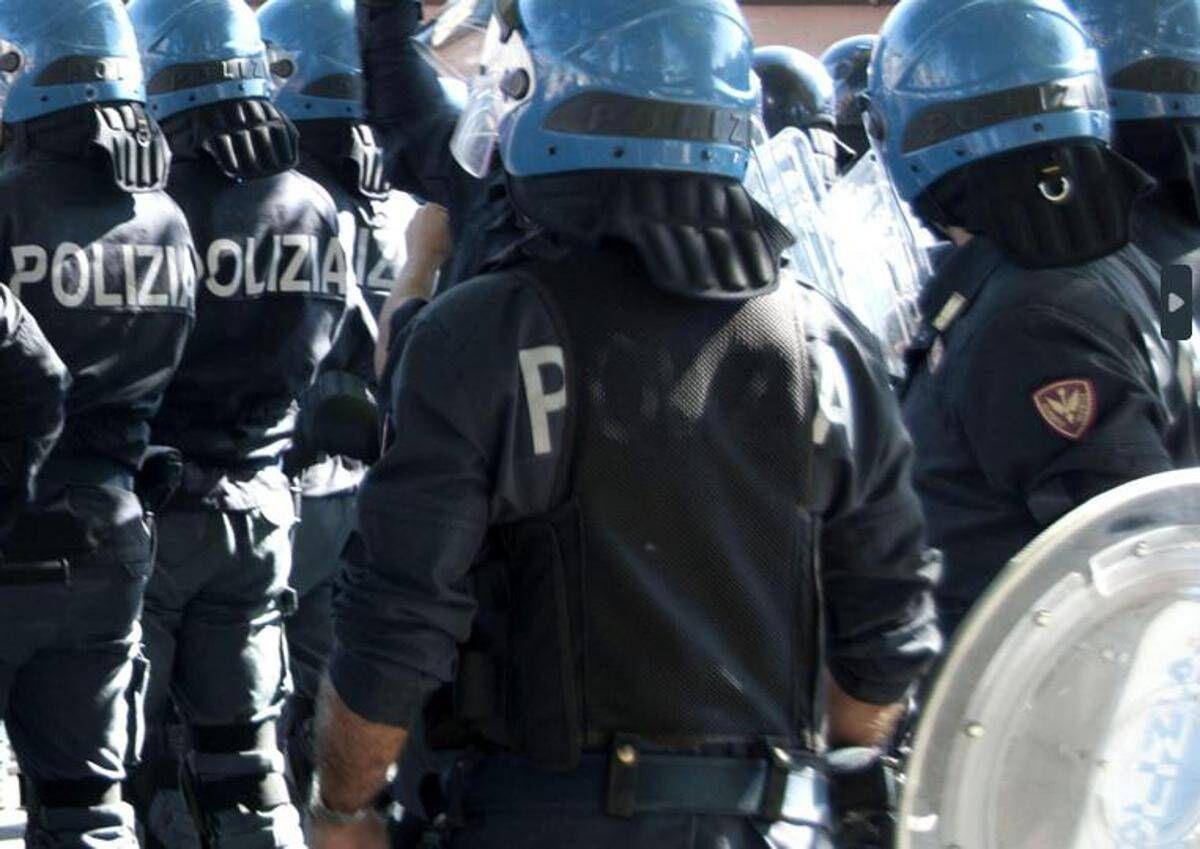 Manifestazioni 24 ottobre, Movimento 17 ottobre cambia le piazze: "Le diremo all'ultimo". Allerta in diverse città - 