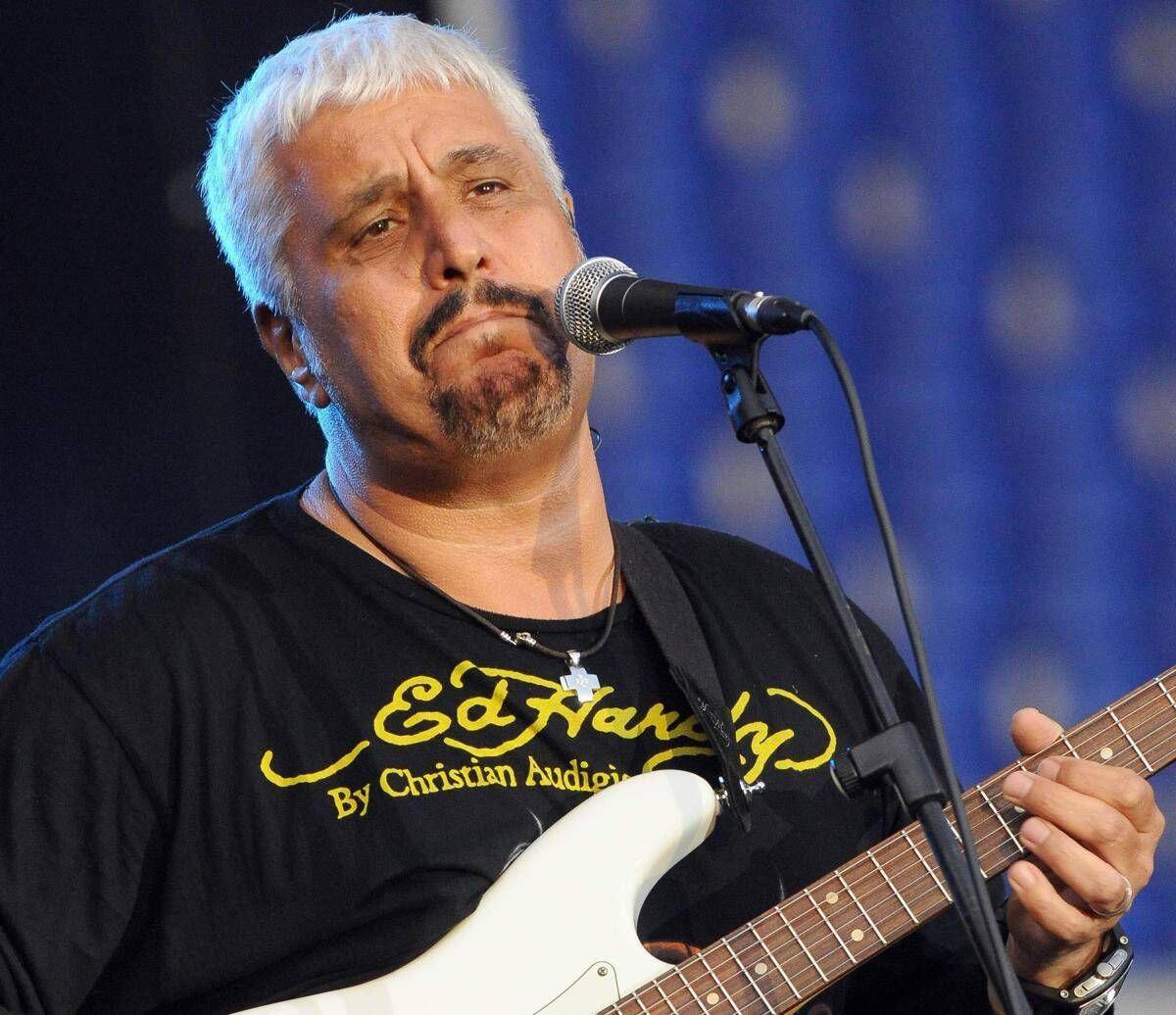 'Je so' pazzo', Amanda Bonini l'ultima compagna di Pino Daniele: "Lui sarebbe inorridito per il film" - 