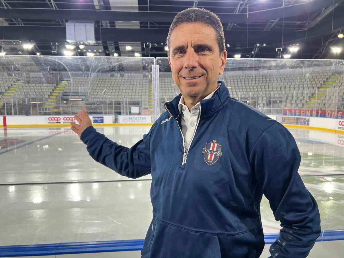 Esordio alla milanese Fiera Ice Arena del Milano Hockey Club - 