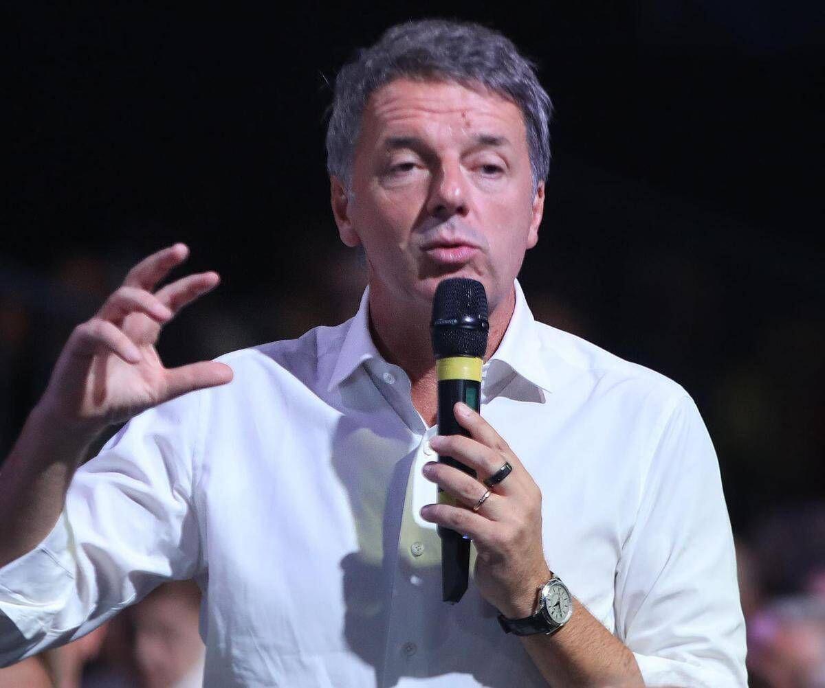 Sondaggio politico, crescono Fratelli d'Italia e Pd. Centrodestra vince con Vannacci - 