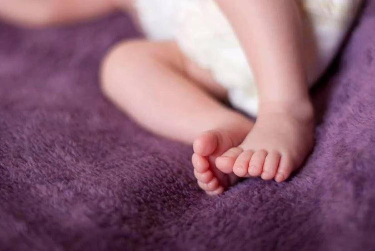 Salerno, parto da record: mamma ha 59 anni e papà 70, è nata Francesca Pia - 