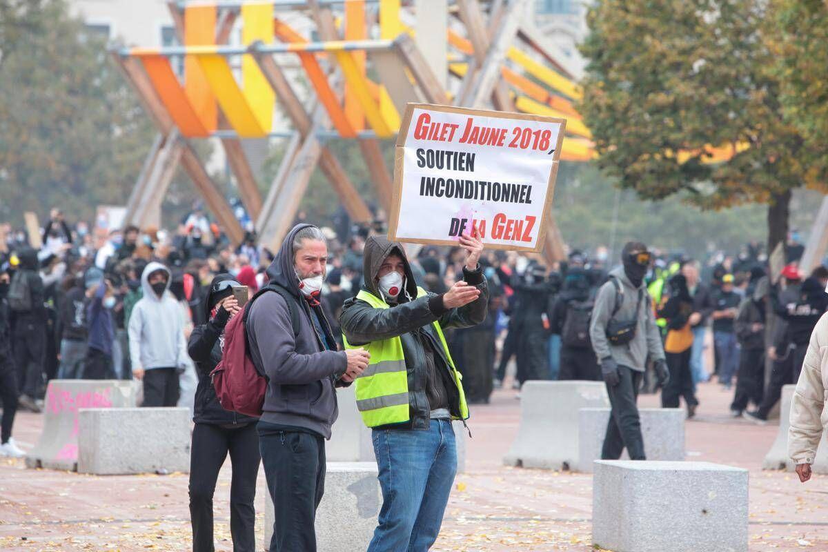 La Francia si prepara a nuova giornata di protesta, oltre 70mila agenti schierati e unità dell'elite: "Alto livello di minaccia" - 