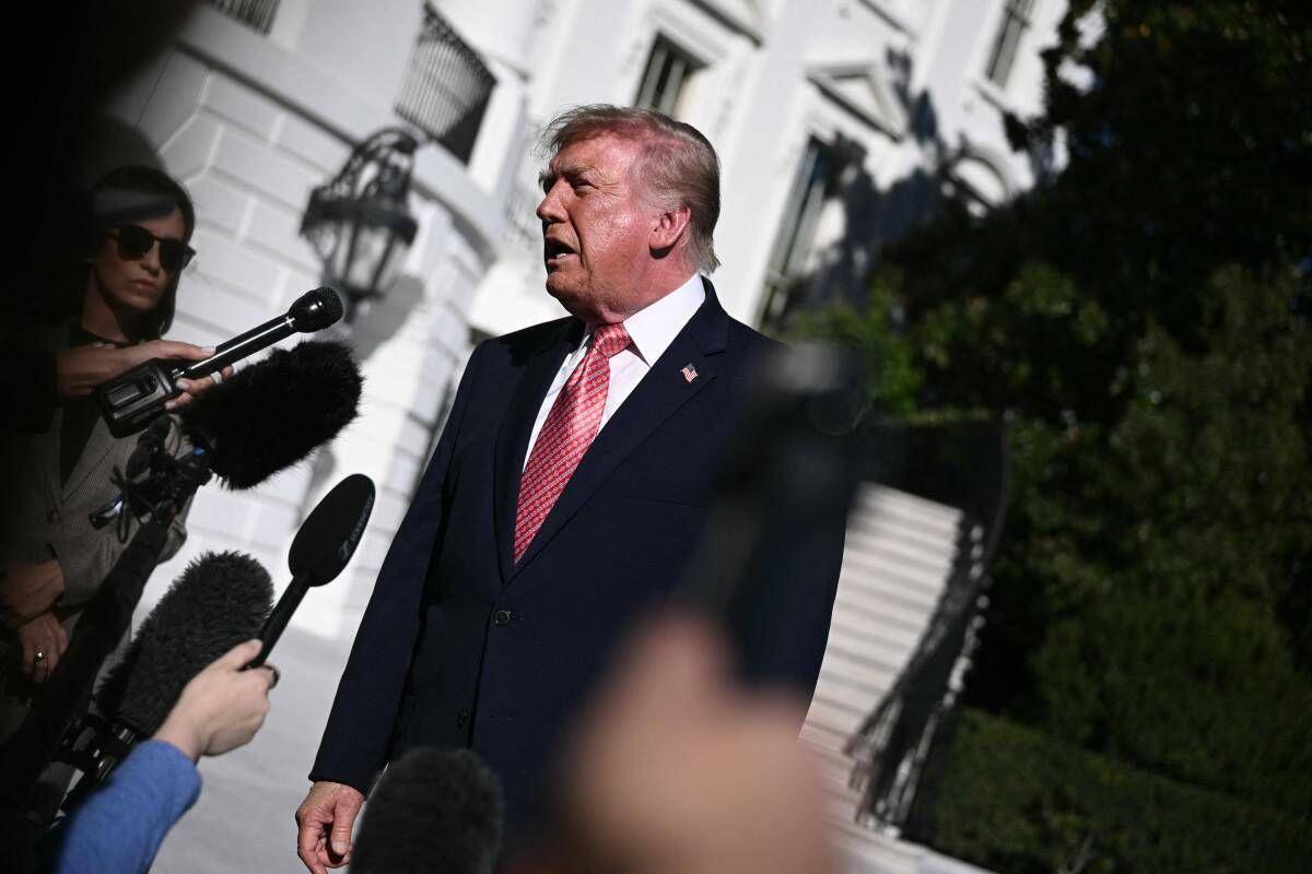 Guerriglia a Milano, Trump all'AdnKronos: "In Italia e Francia colpa dell'immigrazione, l'avevo detto" - 