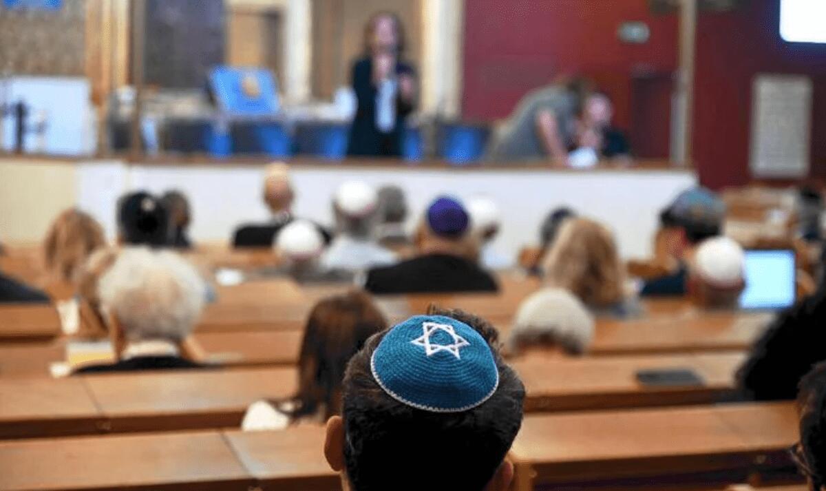 Rabbino aggredito a Milano, parla il 21enne rimpatriato: "Morirei per l’Italia, è il Paese dove sono nato e cresciuto" - 