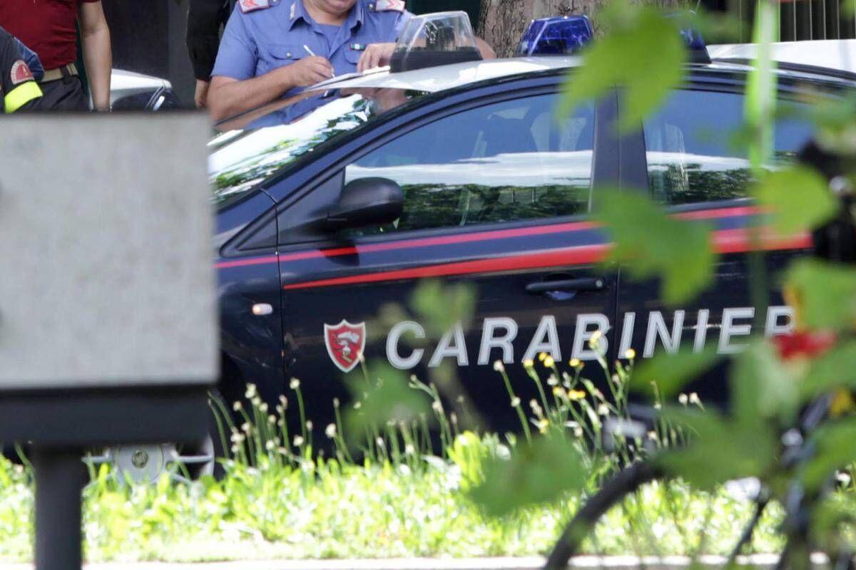 Bimbo morto strozzato ad un albero all'asilo ad Arezzo, indagini chiuse: sei donne accusate di omicidio colposo - 