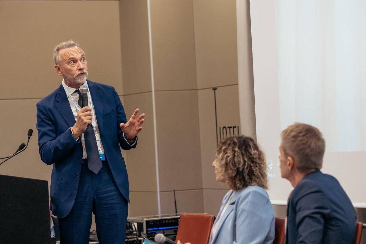 Sanità, Cappellacci (Affari sociali): "Dobbiamo spingerci verso il prima, prevenzione e diagnosi precoce" - 