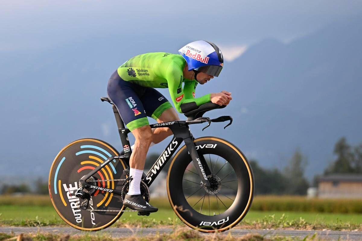 Europei, Roglic campione a cronometro a quasi 37 anni e con la radio fuori uso - 