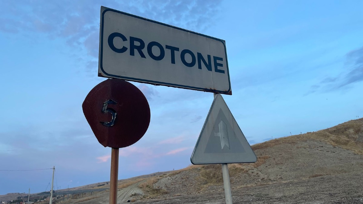 Crotone fondo farina ingresso - Foto Redazione 8.10.2026