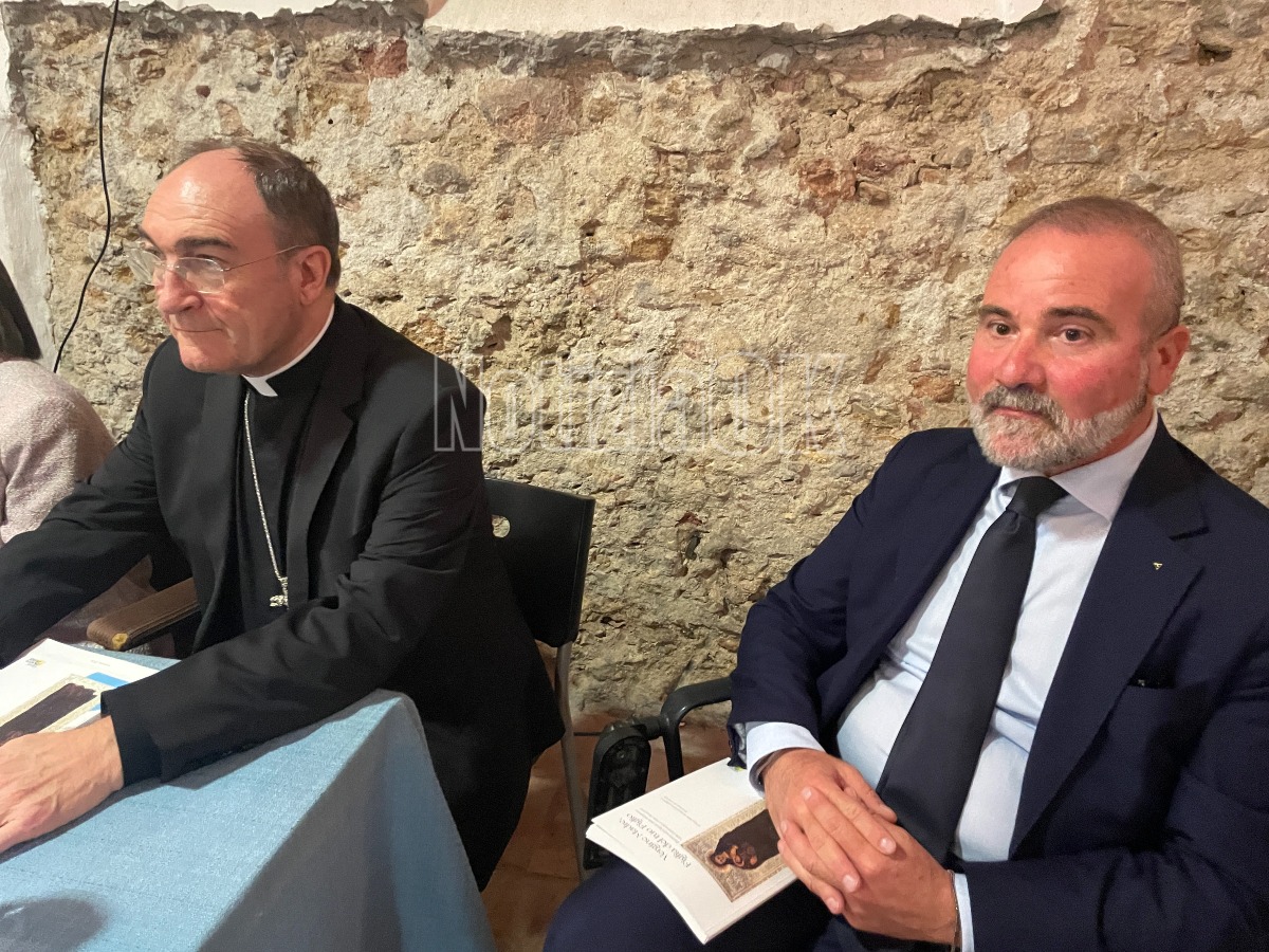Presentazione Volume Società Dante Alighieri Crotone  - redazione 9.10.2026