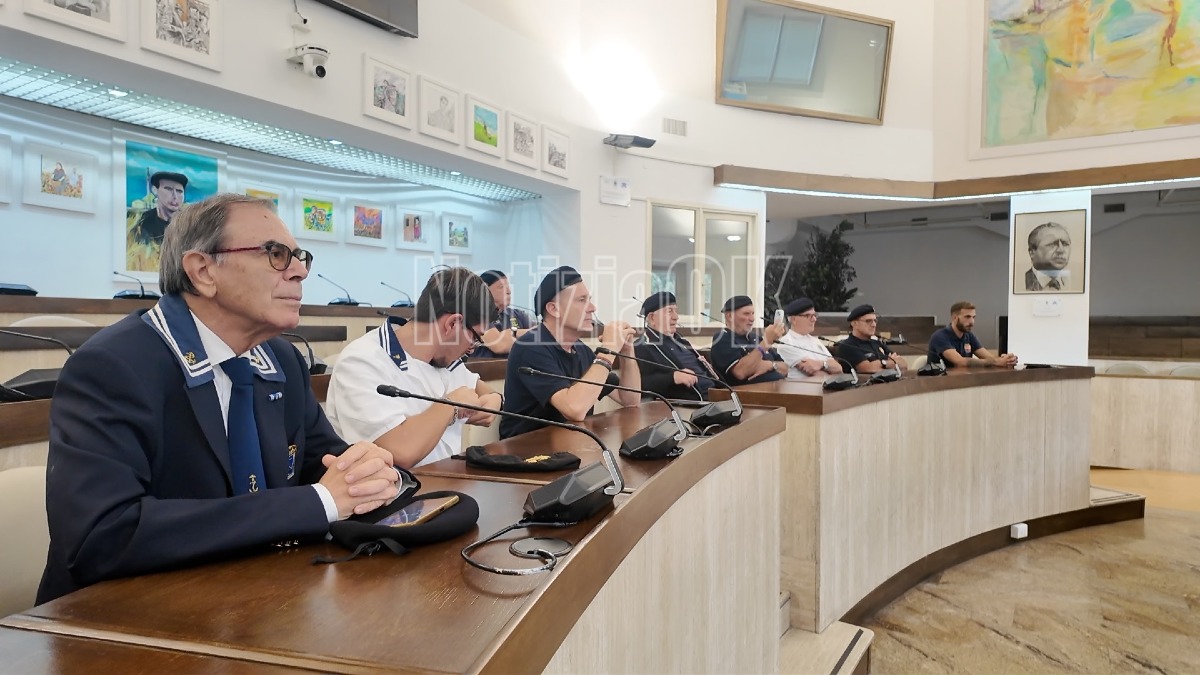 Gemellaggio Anmi Crotone e Como - Foto Redazione 12.10.2026