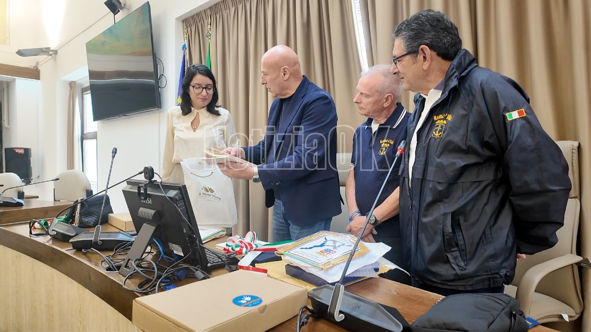 Gemellaggio Anmi Crotone e Como - Foto Redazione 12.10.2026