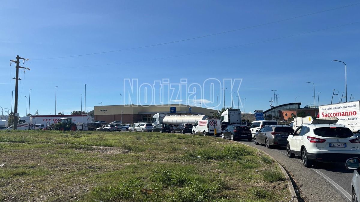 Protesta agricoltori Crotone - Redazione 16.10.2026
