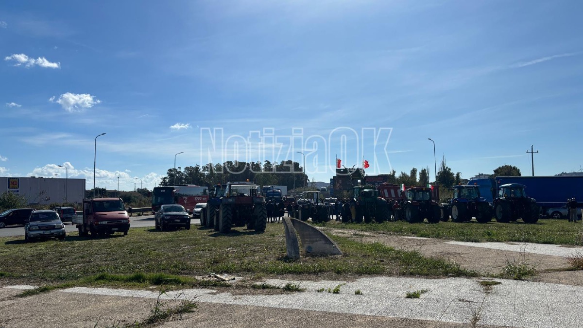 Protesta agricoltori Crotone - Redazione 16.10.2026
