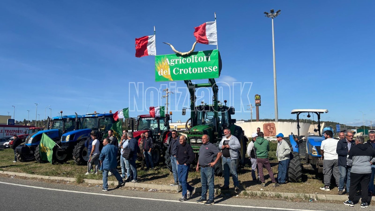 Protesta agricoltori Crotone - Redazione 16.10.2026