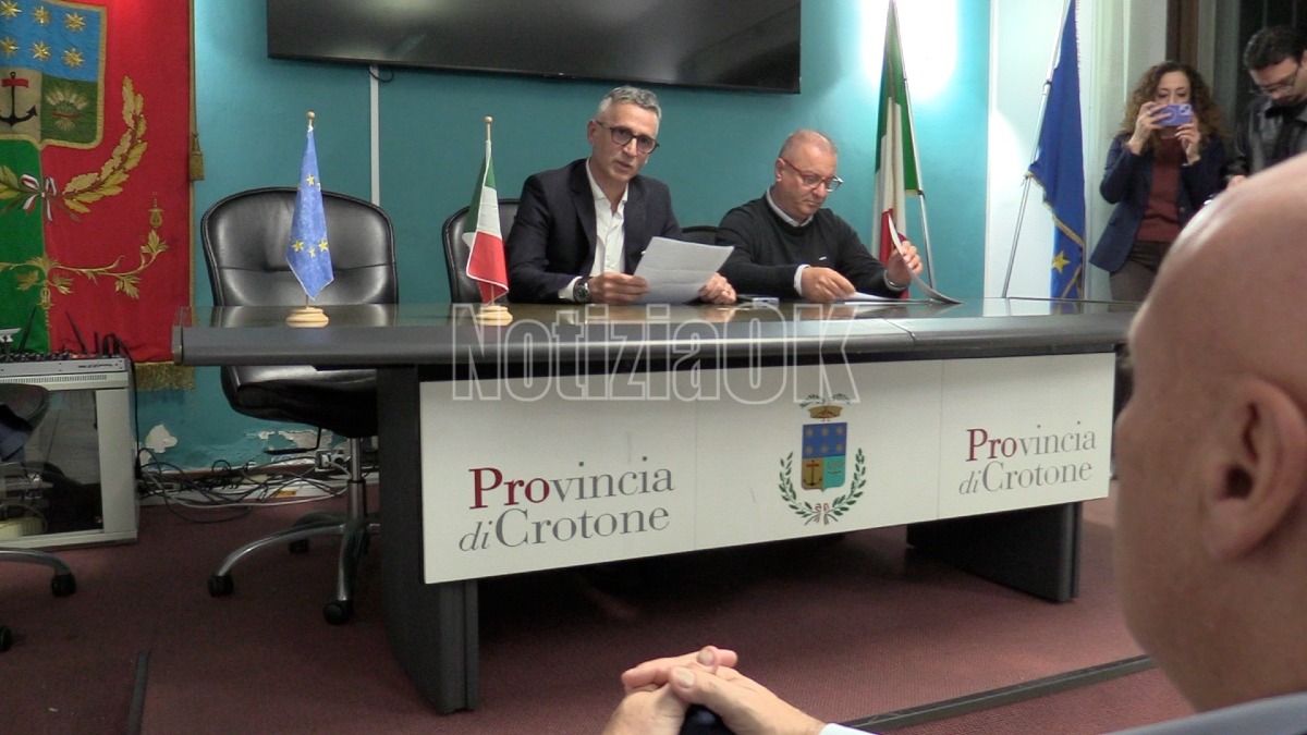 Guida sicura conferenza stampa provincia di crotone Foto Redazione  28.10.2026
