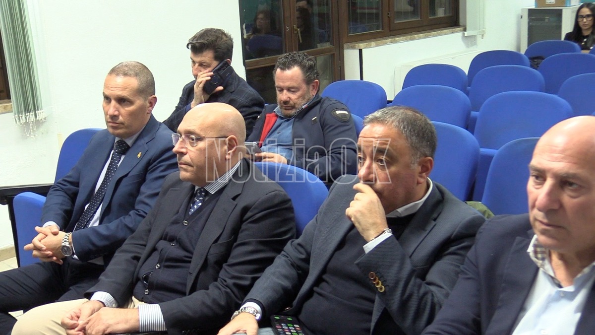 Guida sicura conferenza stampa provincia di crotone Foto Redazione  28.10.2026