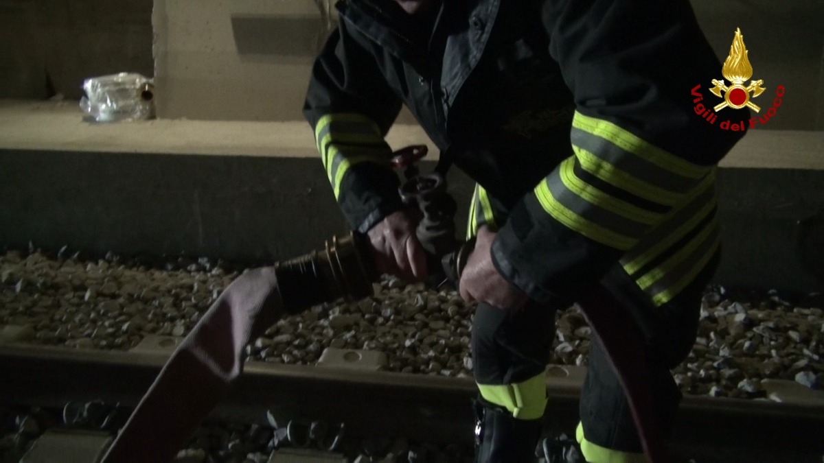 Vigili del fuoco esercitazione Galleria Catanzaro -  Foto Uff. Stampa Vigili del fuoco 30.10.2026